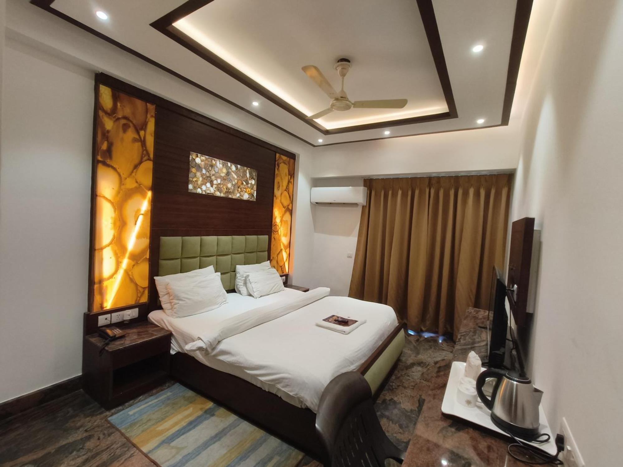 Jjk Rukmini Vilas Hotel & Banquet Muzaffarpur Zewnętrze zdjęcie