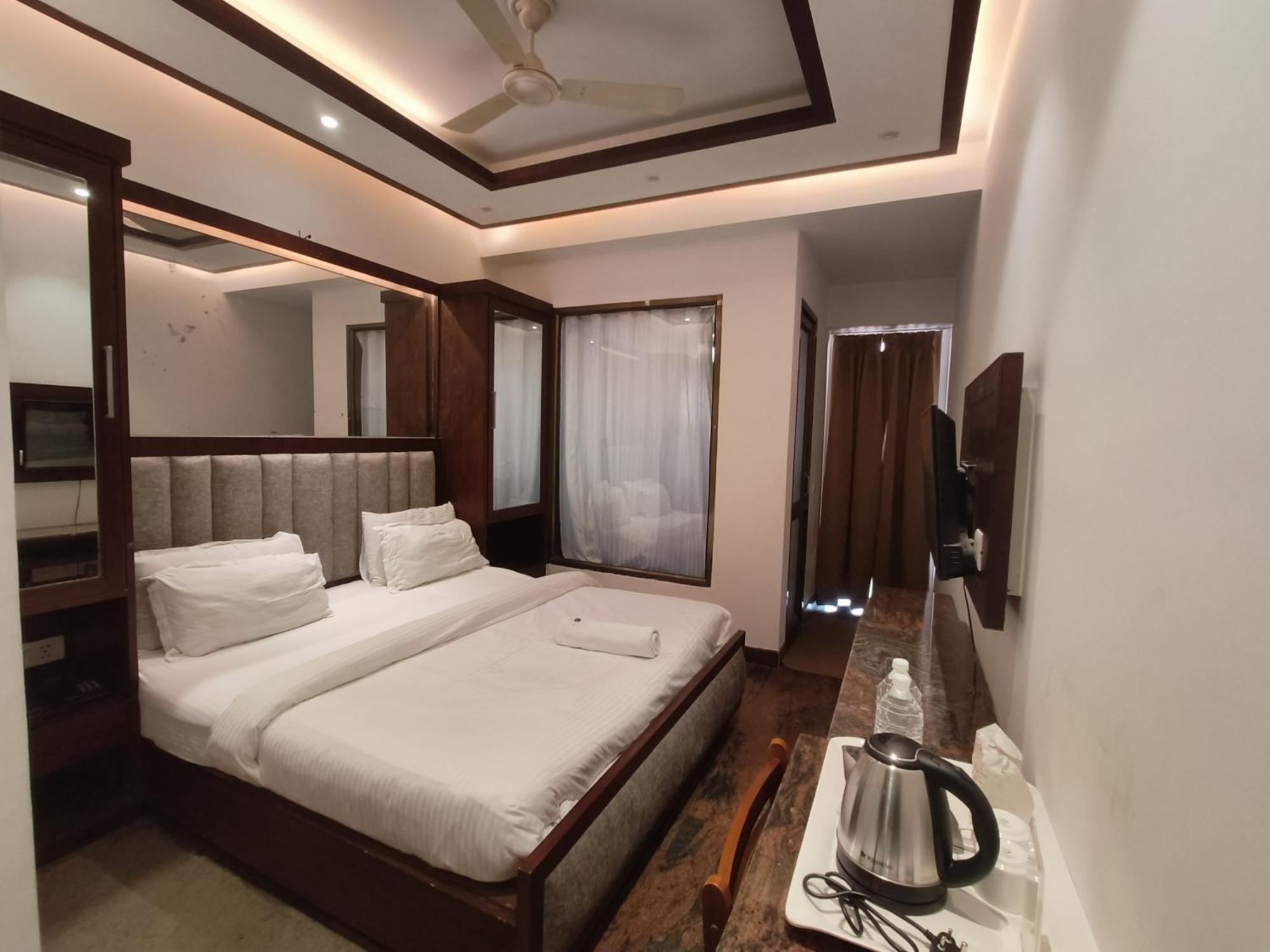 Jjk Rukmini Vilas Hotel & Banquet Muzaffarpur Zewnętrze zdjęcie