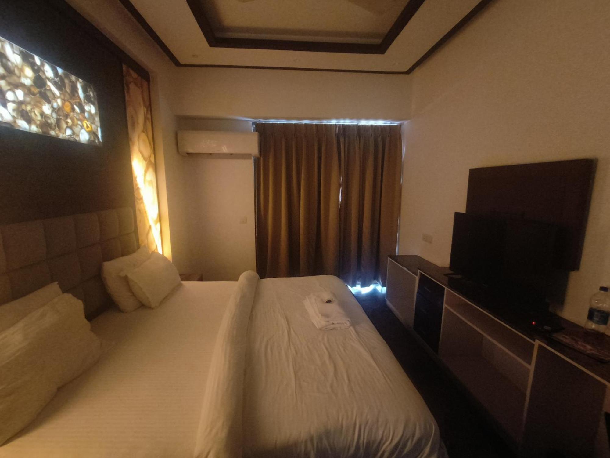 Jjk Rukmini Vilas Hotel & Banquet Muzaffarpur Zewnętrze zdjęcie