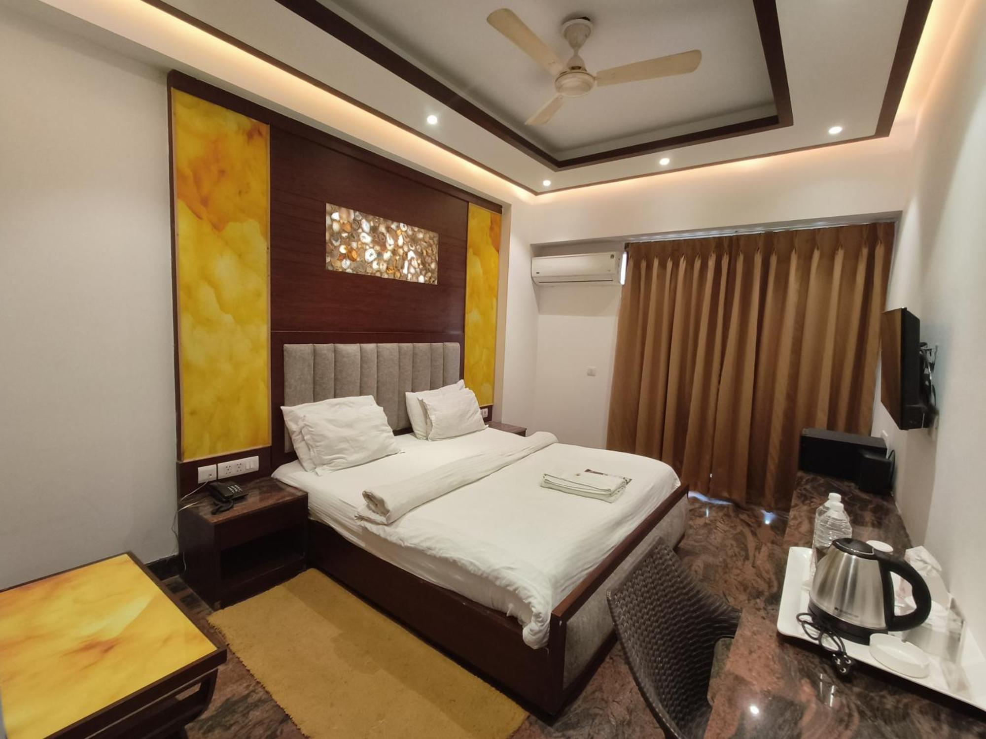Jjk Rukmini Vilas Hotel & Banquet Muzaffarpur Zewnętrze zdjęcie
