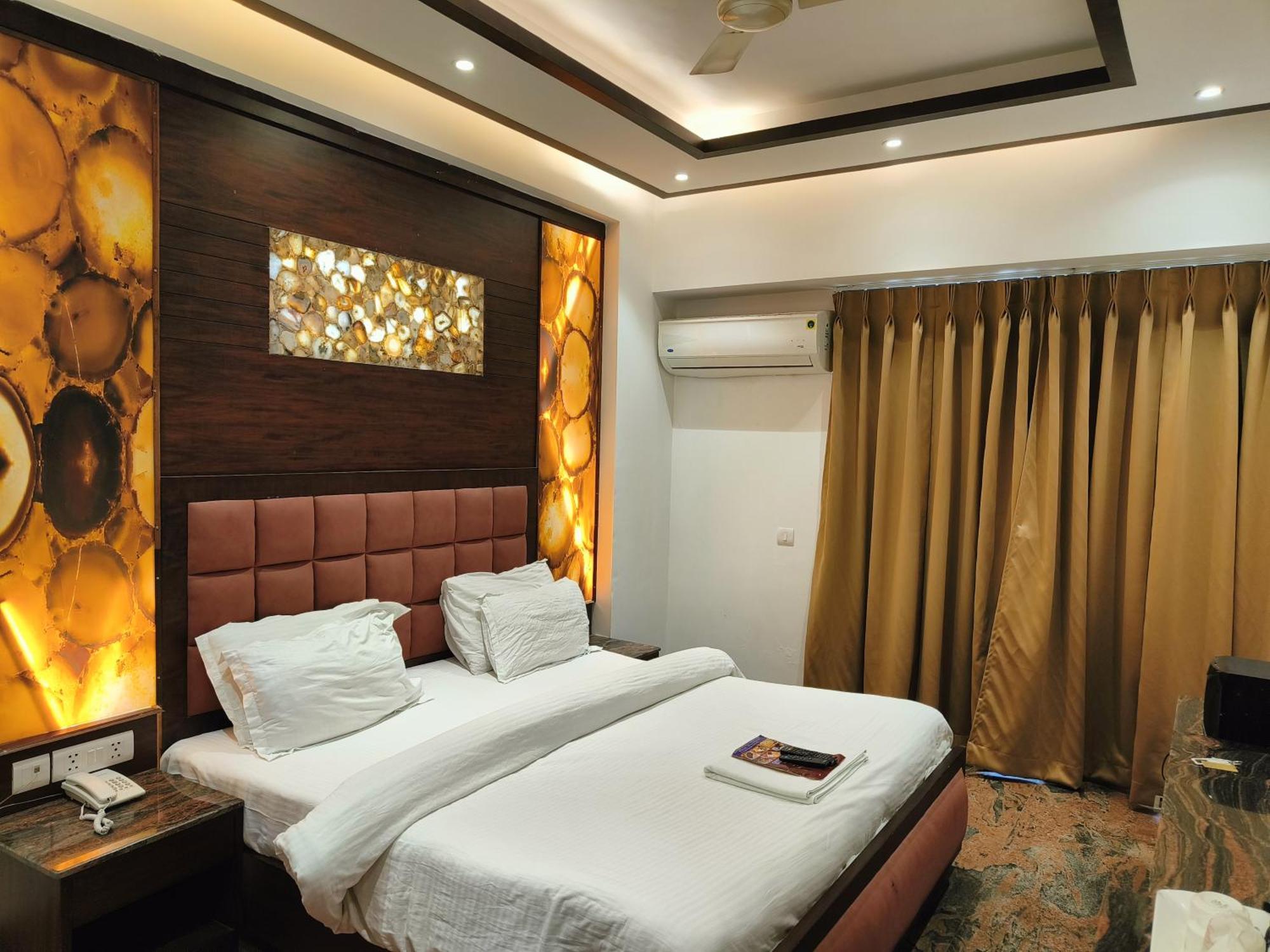 Jjk Rukmini Vilas Hotel & Banquet Muzaffarpur Zewnętrze zdjęcie