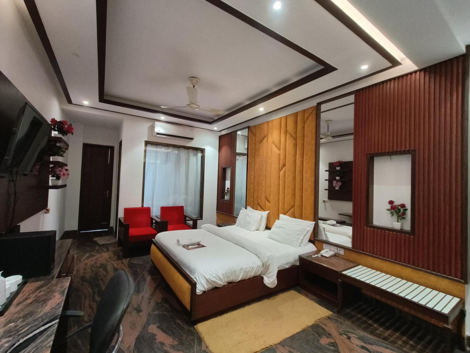 Jjk Rukmini Vilas Hotel & Banquet Muzaffarpur Zewnętrze zdjęcie