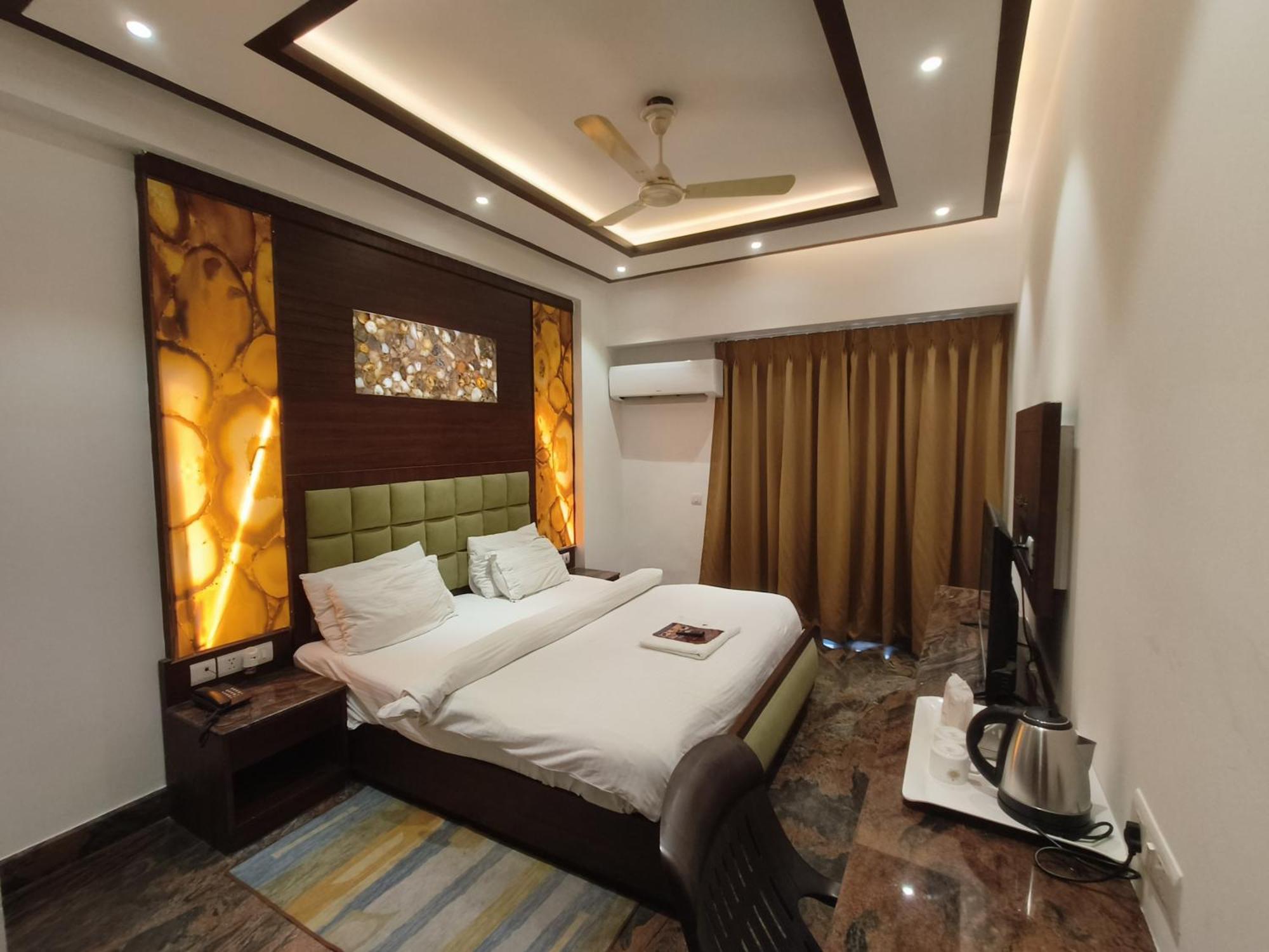 Jjk Rukmini Vilas Hotel & Banquet Muzaffarpur Zewnętrze zdjęcie