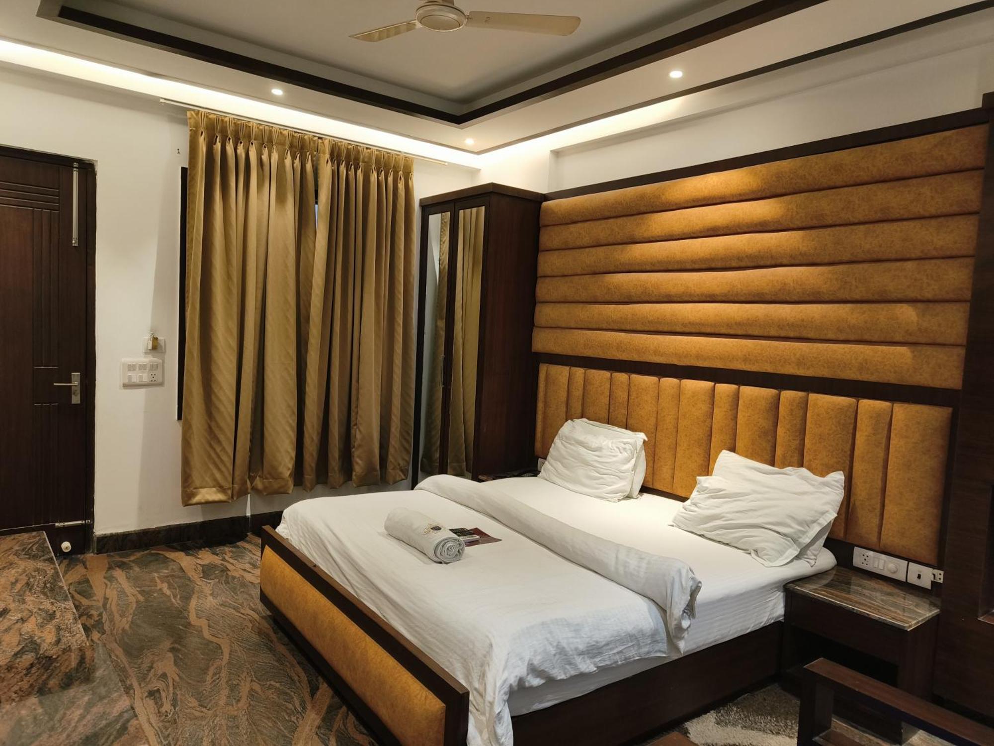 Jjk Rukmini Vilas Hotel & Banquet Muzaffarpur Zewnętrze zdjęcie