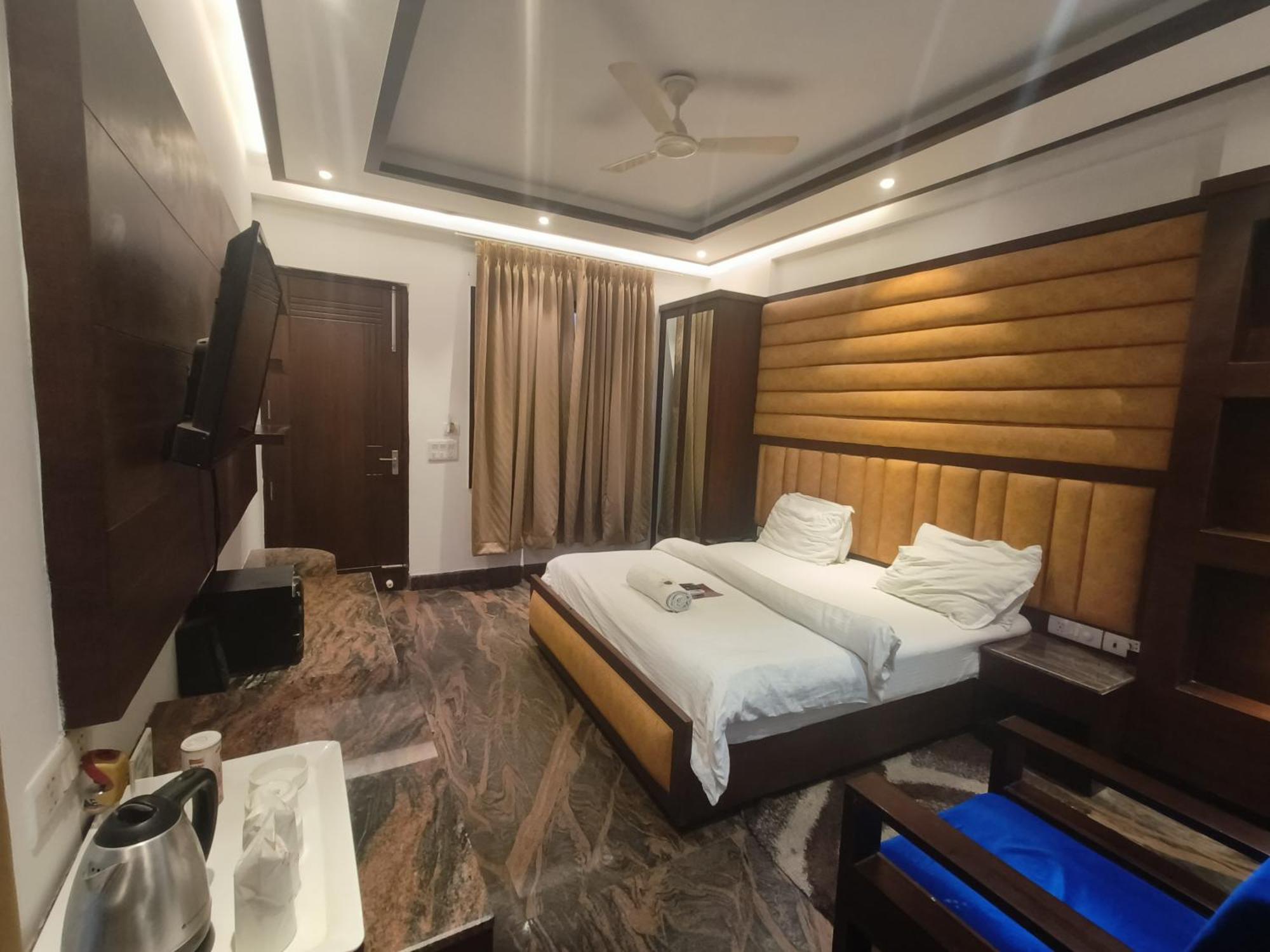 Jjk Rukmini Vilas Hotel & Banquet Muzaffarpur Zewnętrze zdjęcie