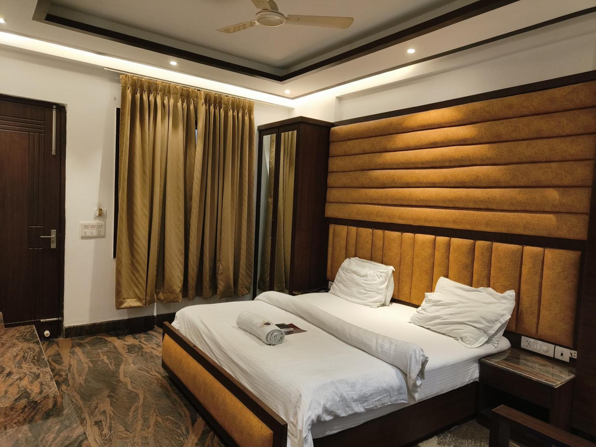 Jjk Rukmini Vilas Hotel & Banquet Muzaffarpur Zewnętrze zdjęcie